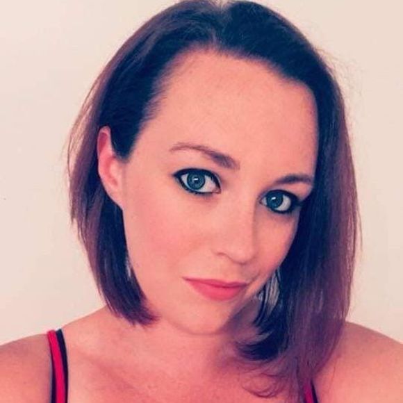 Meet your Posher, Stephanie - Picture 1 of 1